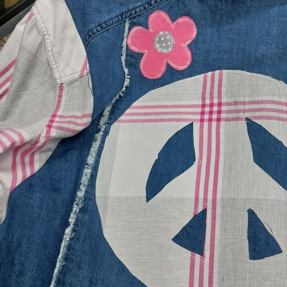 3654 Size Large Easel Upcycled Jean Shacket In Pink and Grey. NWT. - Picture 6 of 7
